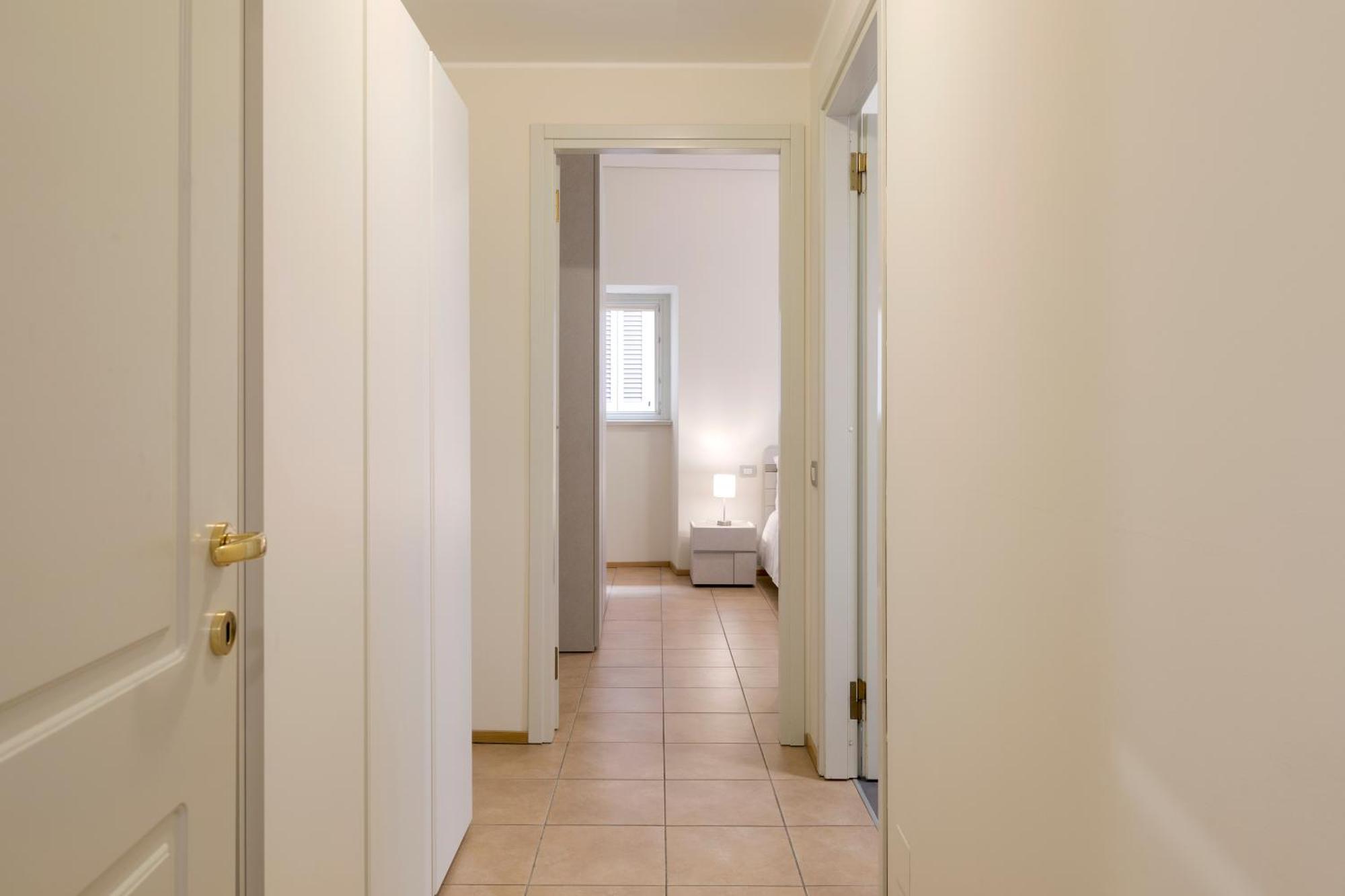 Domus Apartments Como - By Relais Di Giada Екстер'єр фото