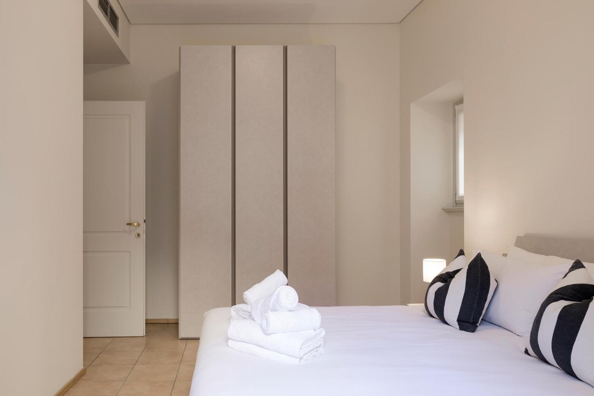 Domus Apartments Como - By Relais Di Giada Екстер'єр фото